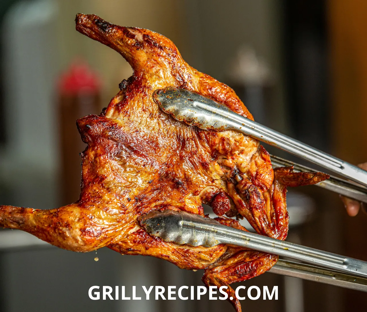 PerfectlyGrilling Chicken on a Charcoal Grill – Juicy & Flavorful Every Time